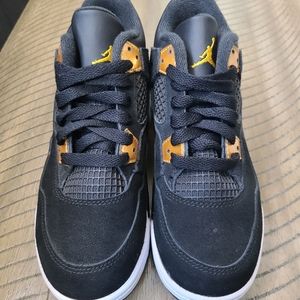 Kids Jordan 4 Royalty Black,  White,  Gold Size 2Y